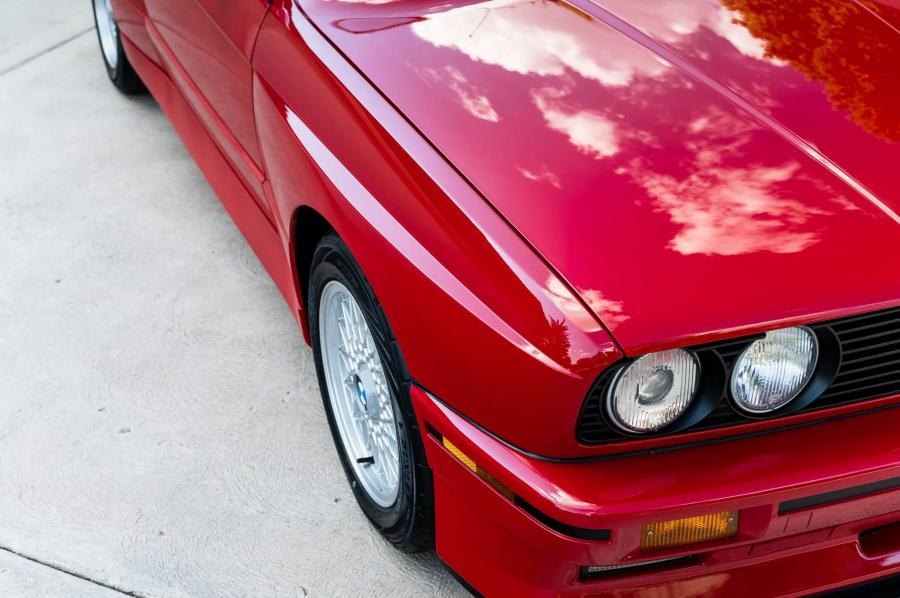 Детали экстерьера BMW M3 Coupe (E30) 1988 года  (NA) (фото 84 из 231)